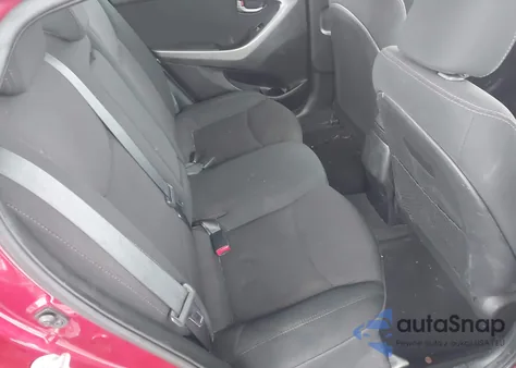 2016 Hyundai Elantra Value Edition z USA, uszkodzony, nr VIN 5NPDH4AE3GH780889